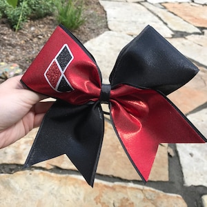 Harley Quinn-inspirerad cheerleader-rosett
