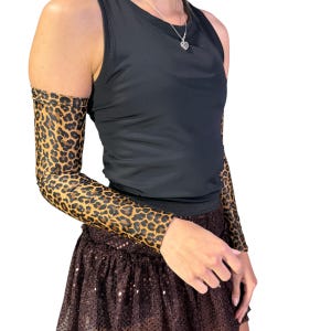 Armmouwen met luipaardprint – Compressiemouwen dierenkostuum voor races, hardloopwedstrijden en optredens