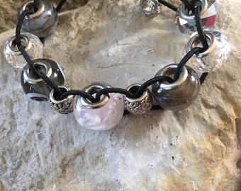 Golf Stroke Counter Bracelet: Neutral Gray Beaded Golfing Jewelry