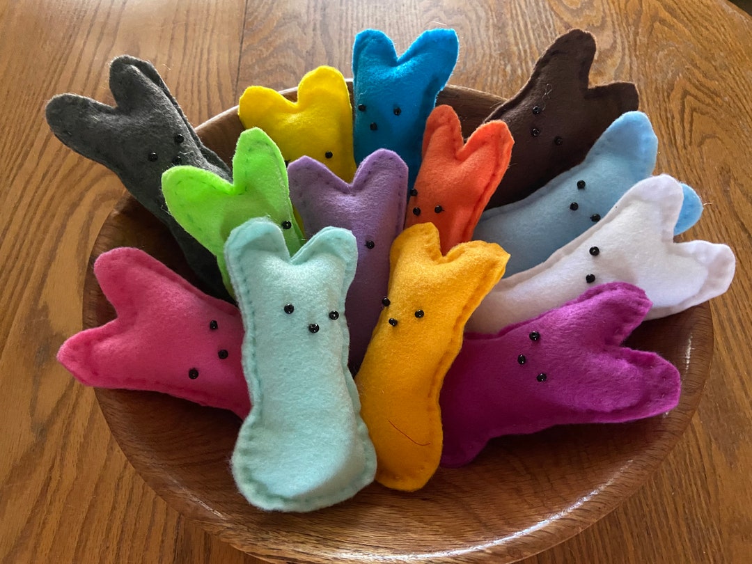 13 Felt Easter Bunnies - Etsy