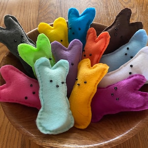 13 Felt Easter  Bunnies