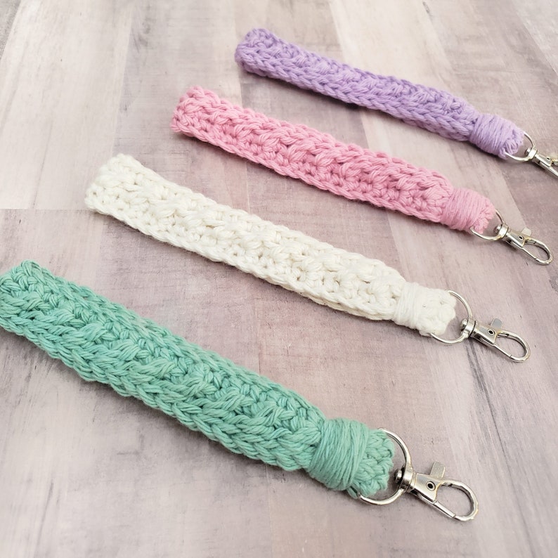 Luna Boho Wristlet Crochet Pattern / Keychain DIY Tutorial / Etsy.de