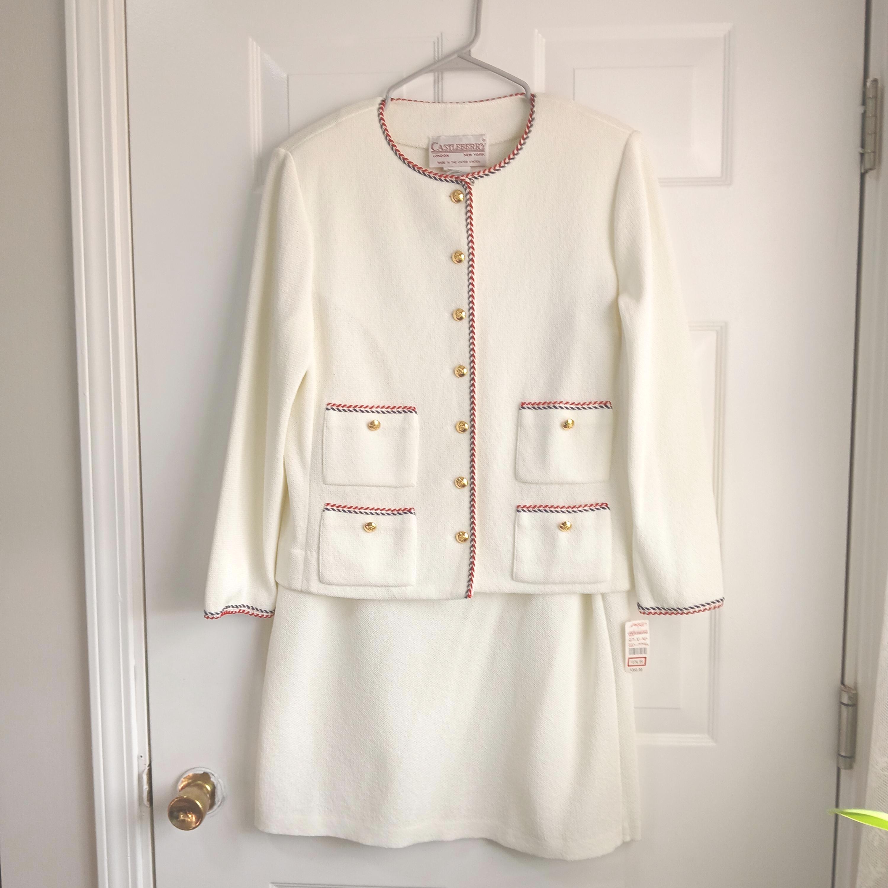 White Boucle Suit - Etsy