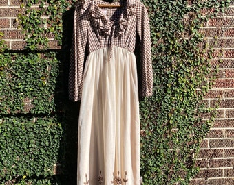 Vintage 70s Brown Gingham Candi Jones Long Dress with Floral Appliqué Detailing