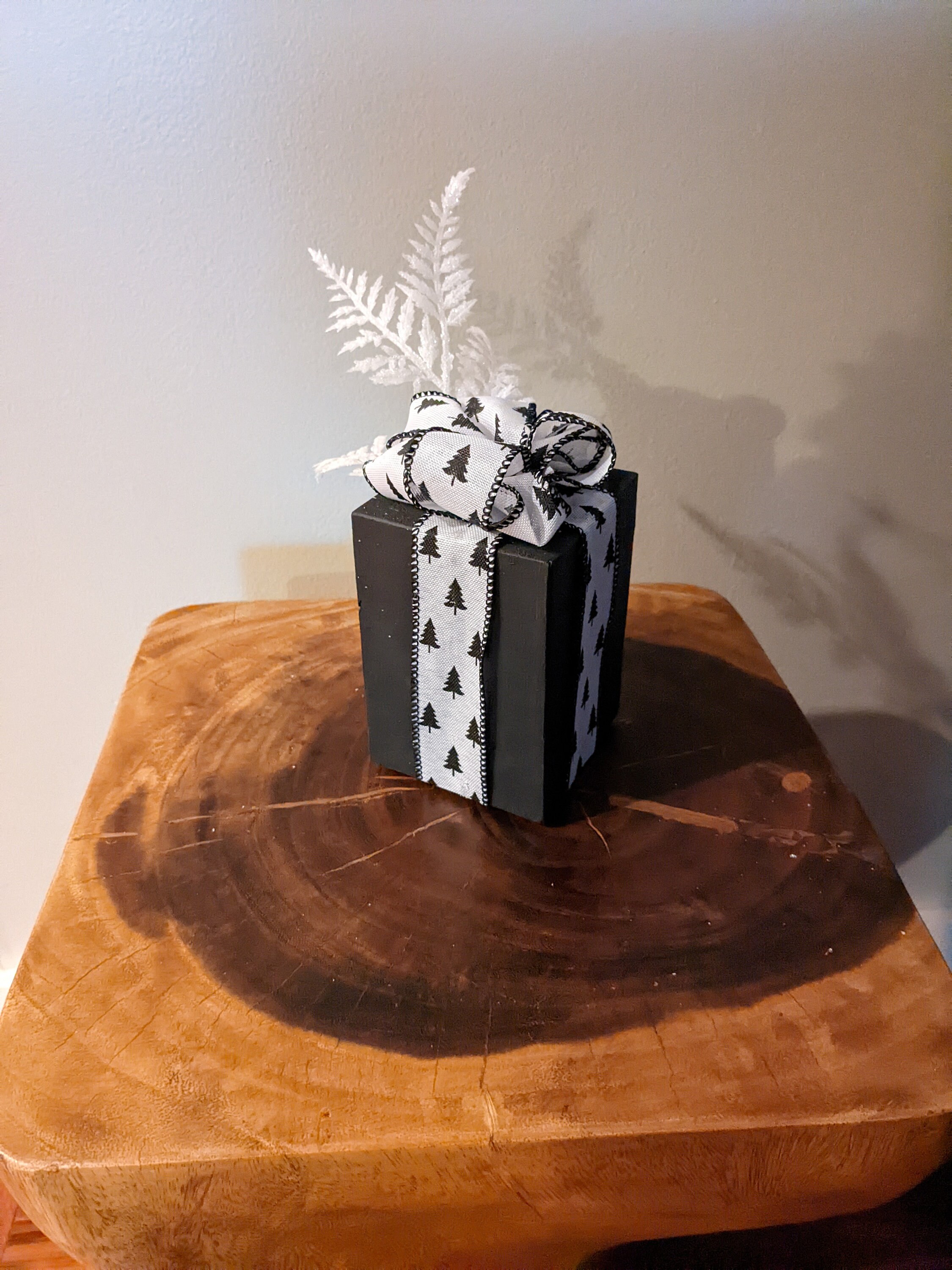 Rustic Farmhouse Style Wood Presents Christmas Decorations 4x4 Wood ...