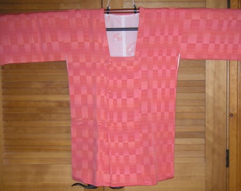 Vintage Japanese Michiyuki Coat, Lovely Checkered Pink Silk, Kimono Coat, Covered Buttons, Pocket, Pretty Lining, Modified Sleeve, Gift Her