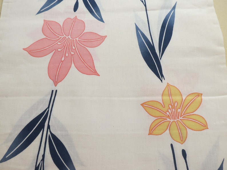 FABRIC Vintage Japanese Cotton Blue White Pink YellowYukata Fabric Unused Flower Leaf Japanese Cotton Fabric Quilting Fabric13 W