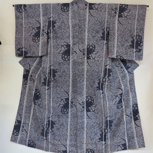 Kimono / Kasuri / Japanese Silk Kimono/ Vintage Kasuri / Flower Vase Kasuri / Gift for Her / Handwoven Lined Robe / Gift for Her / Antique
