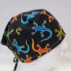 Men&#39;s Gecko Lizard Scrub Hat