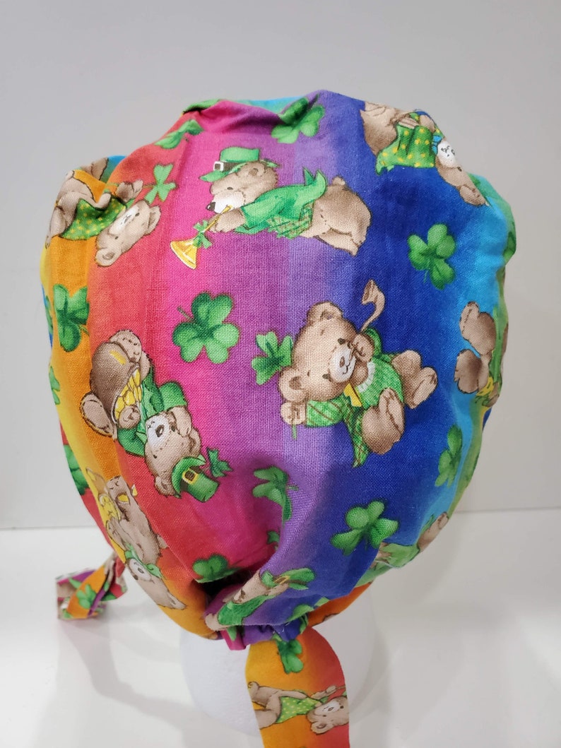 Patrick/'s Day Teddy Bear Pixie Scrub Surgical Cap Rainbow St
