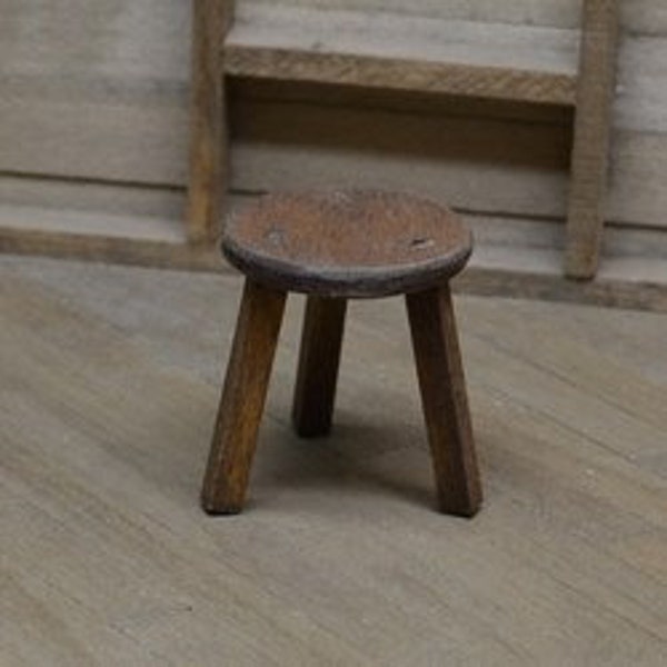 Miniature Milking Stool, Doll Stool, Dollhouse Stool, Miniature Dollhouse Stool, Dollhouse Garden Stool