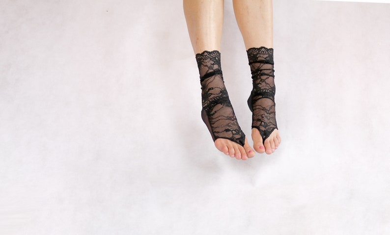 Black Lace Thong Socks. Women's Toeless Socks. image 6