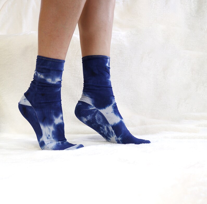 Blue Rib Knit Tie Dye Socks