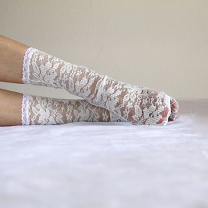 Ivory Lace Women&#39;s Socks. Handmade Lacy Socks. Bridal gift.