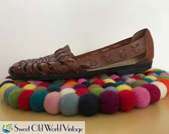 Vintage 80s Tan Brown Huaraches US Size 7 || The Leather Collection Woven Leather Womens Sandals || Retro 1980s Shoes || Excellent Condition