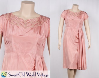 Vintage 1950s Rose Pink Cocktail Dress with Applique Detail. Medium-Large