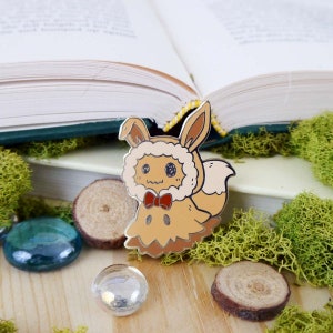 Enamel Pin: Elementalist - Apprentice - Little Heler - RPG - DnD - Cute Accessory