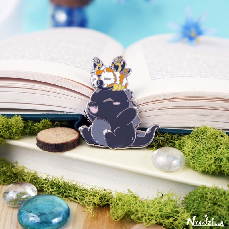 Seconds Sale - Kumiho Black Enamel Pin