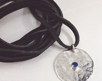 Hammered silver disc,  multi-wrap suede choker necklace, boho choker, gemstone pendant, mibbie jewelry