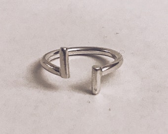 Split stacking ring, up and down, adjustable