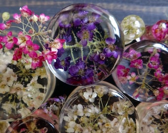 Real Flower Ear Plugs: Resin Tunnels and Gauges, 8g 6g 4g 2g 0g 00g