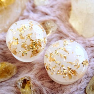 Bouchons d'oreilles en résine blanc laiteux : or, argent, flocons d'or rose, tunnels et jauges