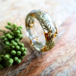 Yarrow Ring, Clear Resin Jewelry: Protection Amulet, Healing Jewelry, Witchy Gift for Her image 3