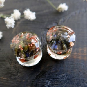 Dried lavender Bridal plugs Boho jewelry Gold wedding gauges 2g wedding plugs 0g plug 00g 2 inch Real flower plug Resin plug Floral ear plug image 6