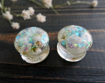 Iridescent plugs Fairy dust plug earrings Sparkle plugs 0g plugs Pearl plug earrings Floral plugs Pressed flower Ear plugs 2g gauges Resin