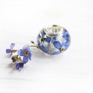 Vero fiore non ti scordar di me perlina per bracciale stile europeo perlina per collana resina pressata fiore naturale secco qualcosa di blu per regalo sposa