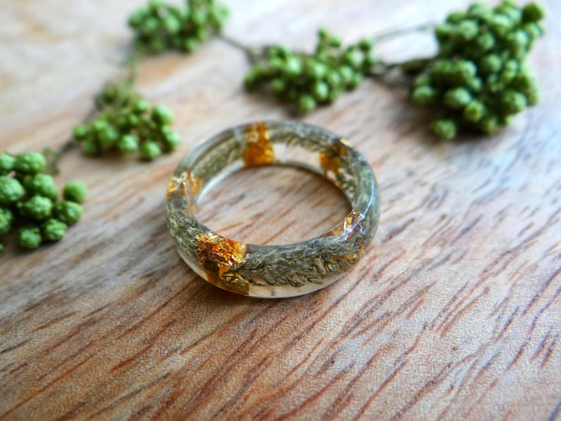 Yarrow Ring, Clear Resin Jewelry: Protection Amulet, Healing Jewelry, Witchy Gift for Her image 4