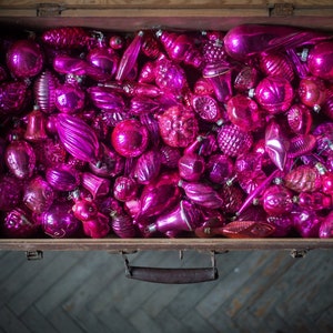 Assorted hot pink glass decor, 1950s Christmas tree, vintage wedding bohemian ornaments set, retro boho xmas icicle decorations, Xmas decor