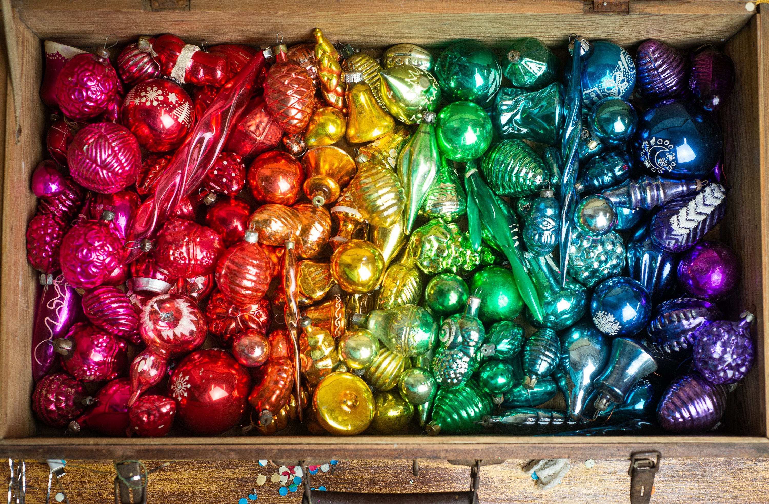 Ornamento Di Natale In Vetro Colorato A Forma Di Colibrì - Decorazione Per Albero 7,6x8,9 Cm, Regalo Festivo Unico