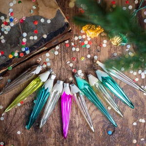 Vintage glazen ijspegelkerstversieringen - Set van 10 kleurrijke rustieke decoraties
