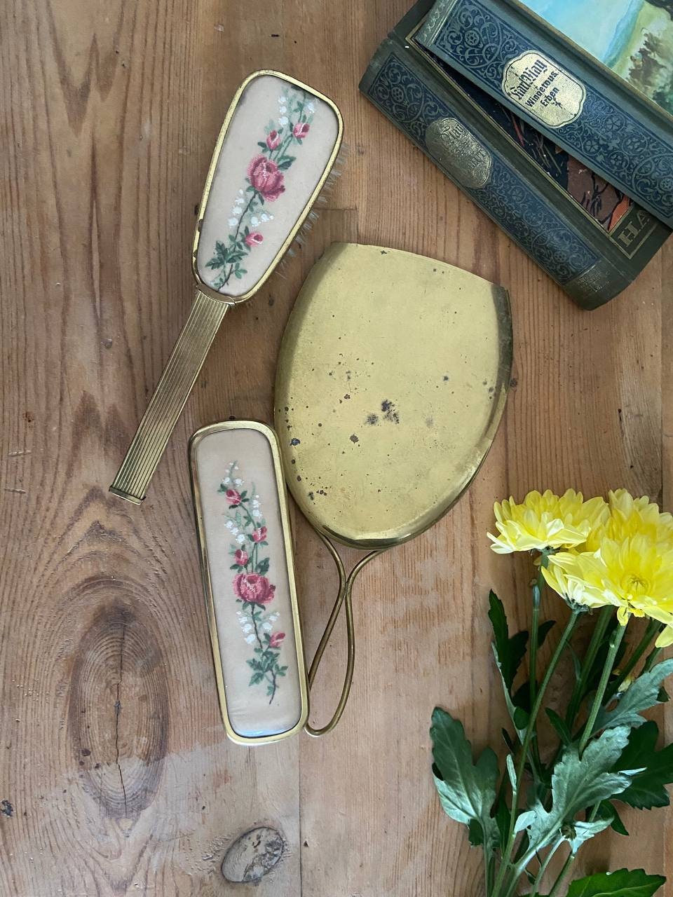 1950s Embroidered Vanity Set, Antique Floral Brush & Hair  display picture 3
