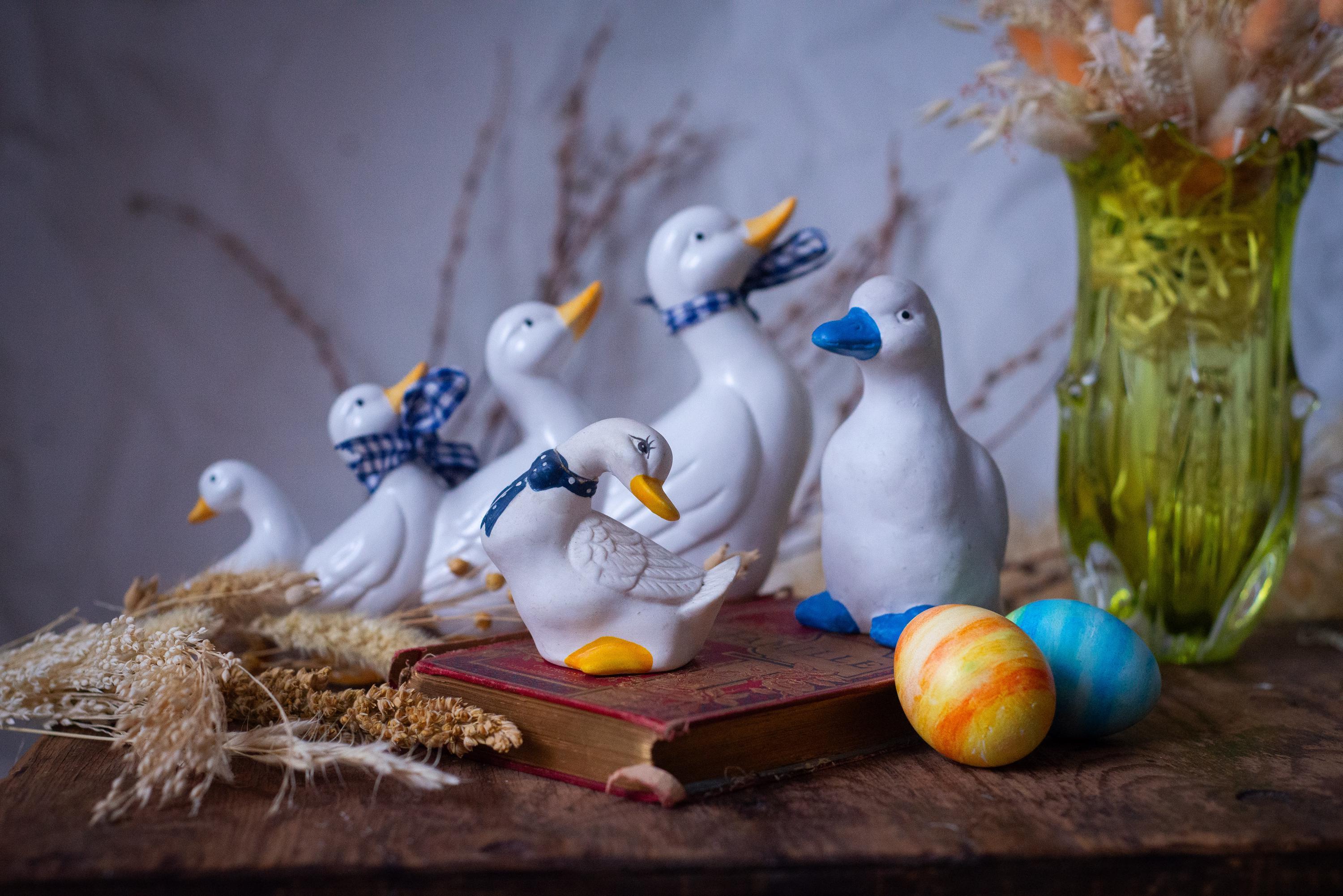 Vintage Ceramic Goose Figurine - Etsy