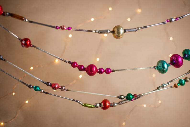 Hot Pink Vintage Xmas Garland, Christmas Beaded Strand, Traditional