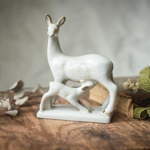 Deer with fawn porcelain figurine, Vintage Collectible white porcelain Polonne, mom with baby figurine,  mother's day gift,  new mom gift
