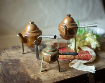 Vintage Copper Tripod Tea Kettle, Mini Fireplace Kettle, Rustic Copper Pot, Primitive Farmhouse Decor