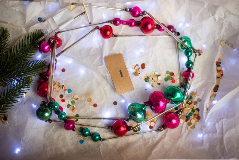 Hot Pink Vintage Xmas Garland, Christmas Beaded Strand, Traditional