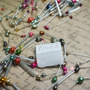 Adornos navideños de cuentas de corneta, decoración navideña de vidrio vintage de los años 70, decoraciones navideñas retro imagen 2