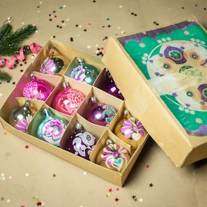 Vintage Weihnachtsschmuck, 12er Set Glaskugeln Roségold mit Blumenmuster, Weihnachtsbaumschmuck, Retro-Dekoration für Weihnachten, Weihnachtsschmuck