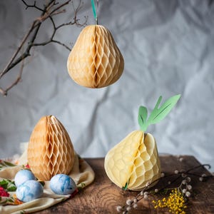 Decorazioni di frutta vintage, decorazioni rustiche da appendere alla cucina, ornamenti di pere e uova in carta velina degli anni '50