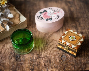 Vintage Schmuckschatullen, runde Glasbox aus grünem Glas, florale rosa Holzkiste, quadratische Schmuckschatulle aus Holz, Schmuckaufbewahrung, Andenken-Schatzkiste