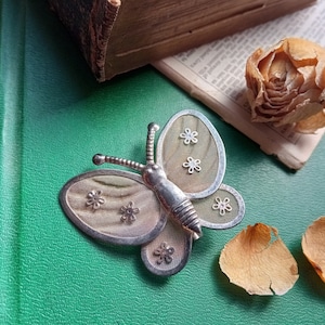 Vintage Butterfly Brooch: Silver Tone Insect Pin, Retro Jewelry