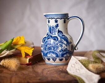 ピッチャー　水差し　花瓶　　アンティーク　ノースウッド　フェントン　美品 手描きのデルフトブルーのピッチャー、花と鳥、オランダのヴィンテージ