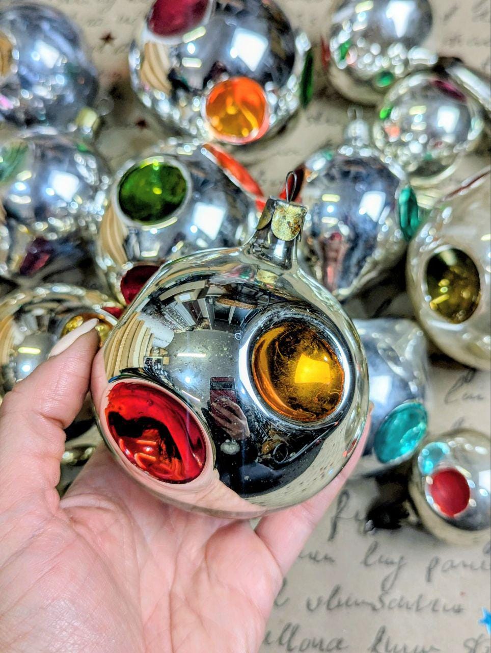 ガラスのクリスマスオーナメント、1950年代のヴィンテージ、レトロな