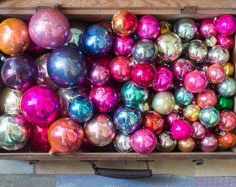 Multicolor glass Christmas vintage ornaments balls, glass bubbles for home decoration, hanging garden summer outdoor wedding bohemian decor