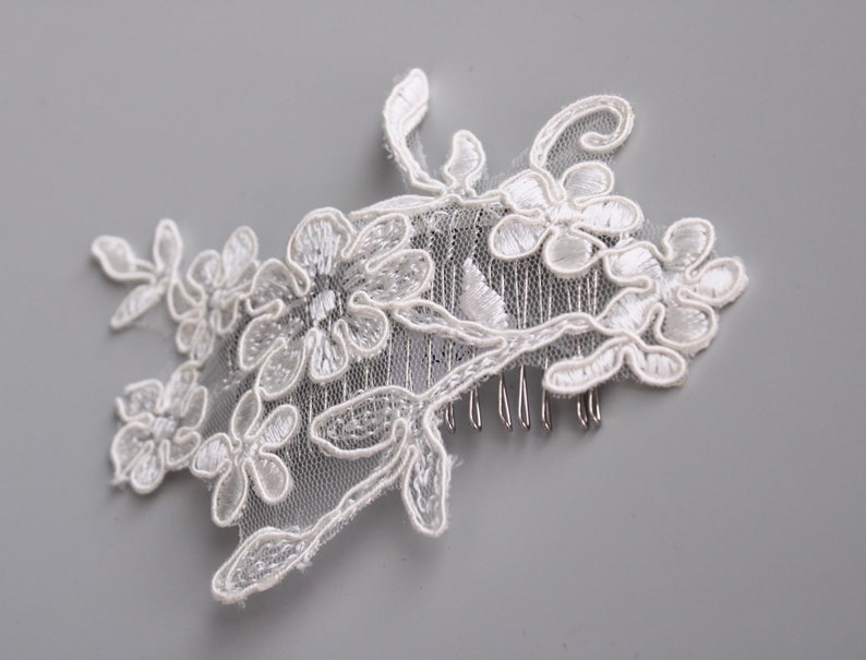 BRIDAL HAIR COMB, Bridal Head piece, Bridal Comb, Wedding Headpiece, Wedding Comb image 3