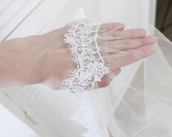 Wedding veil, silk, lace border. Luxurious bridal veil. Pure silk tulle. Hand made.